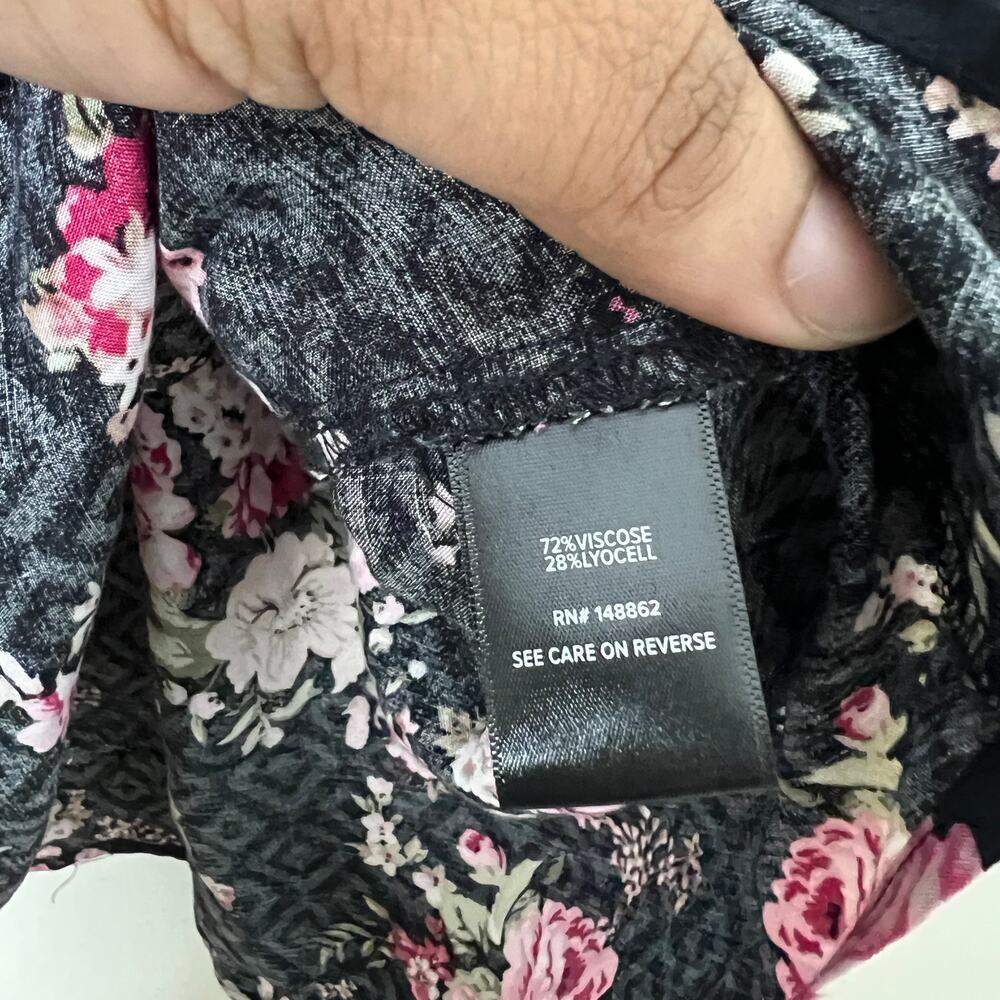 Torrid Harper Challis 3/4 Sleeve Top Size 4 - Picture 3 of 4